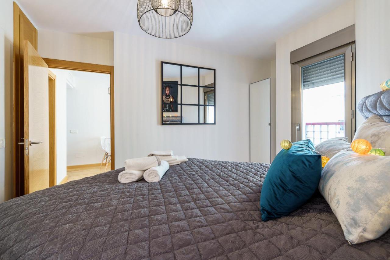 Malagasuite Cozy Center Apartment & Parking Exteriör bild